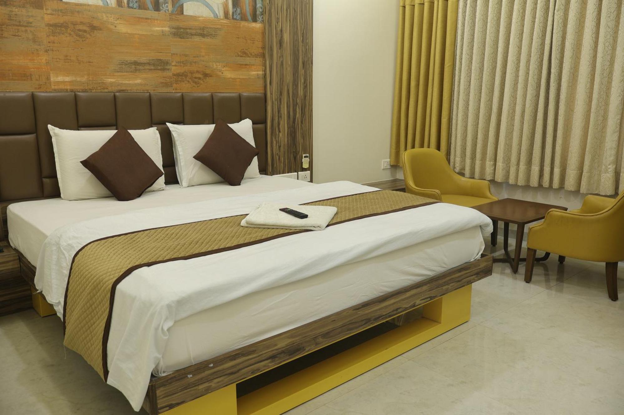 Hotel Kabir Ахмедабад Екстер'єр фото