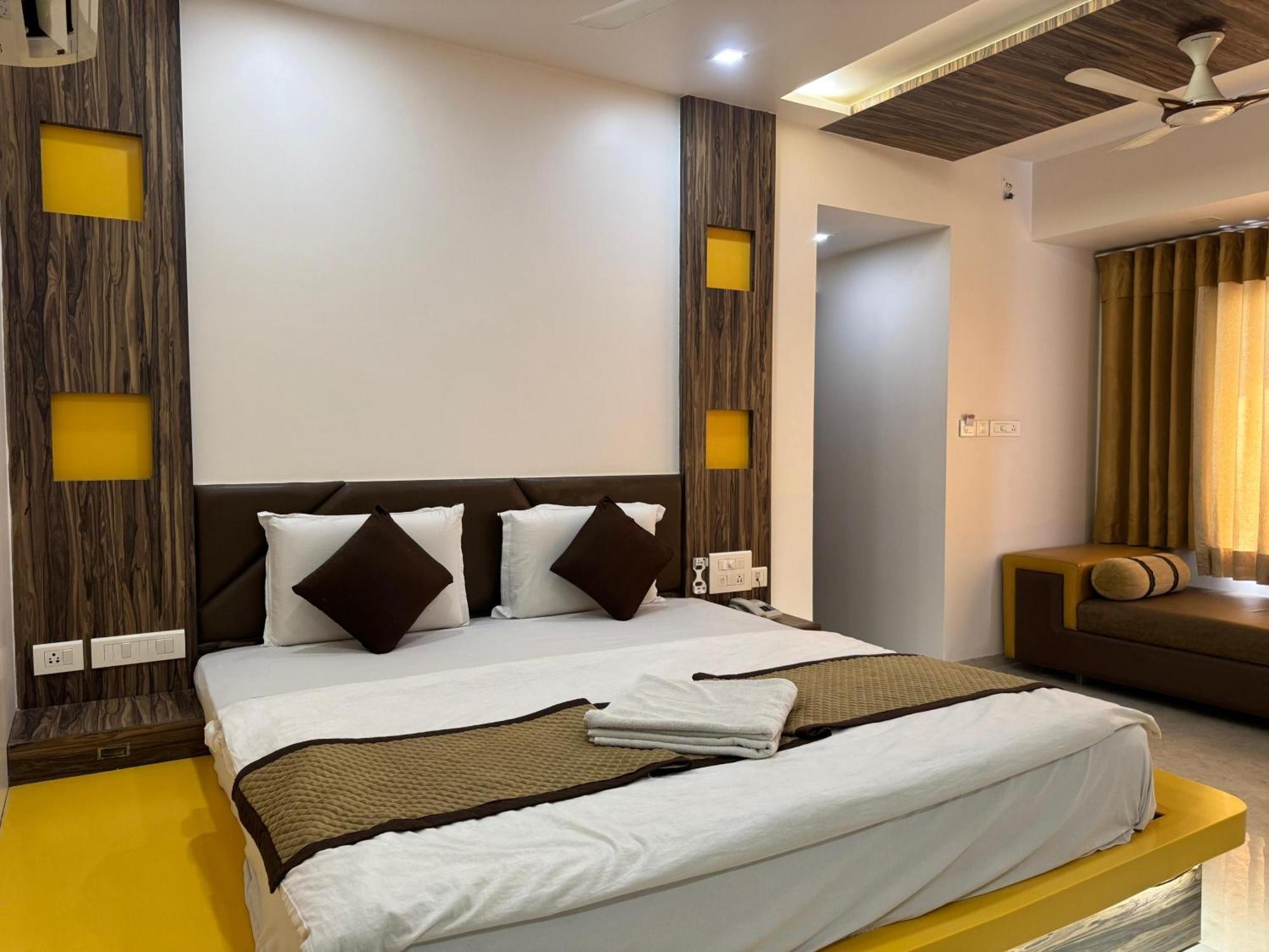 Hotel Kabir Ахмедабад Екстер'єр фото